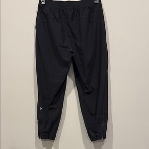 Women’s Lululemon Black Crop Pants